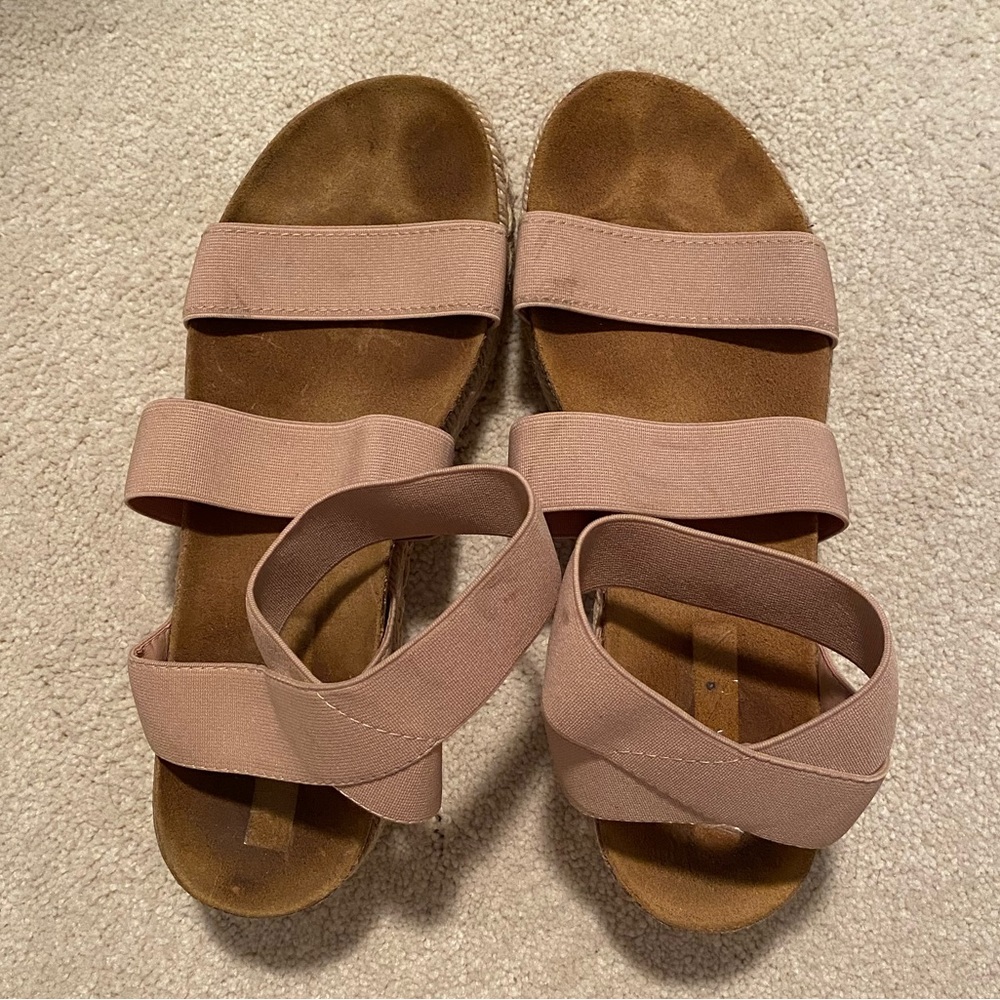 Steve Madden platform Sandals